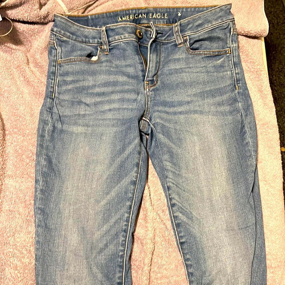 NWOT American eagle skinny jeans